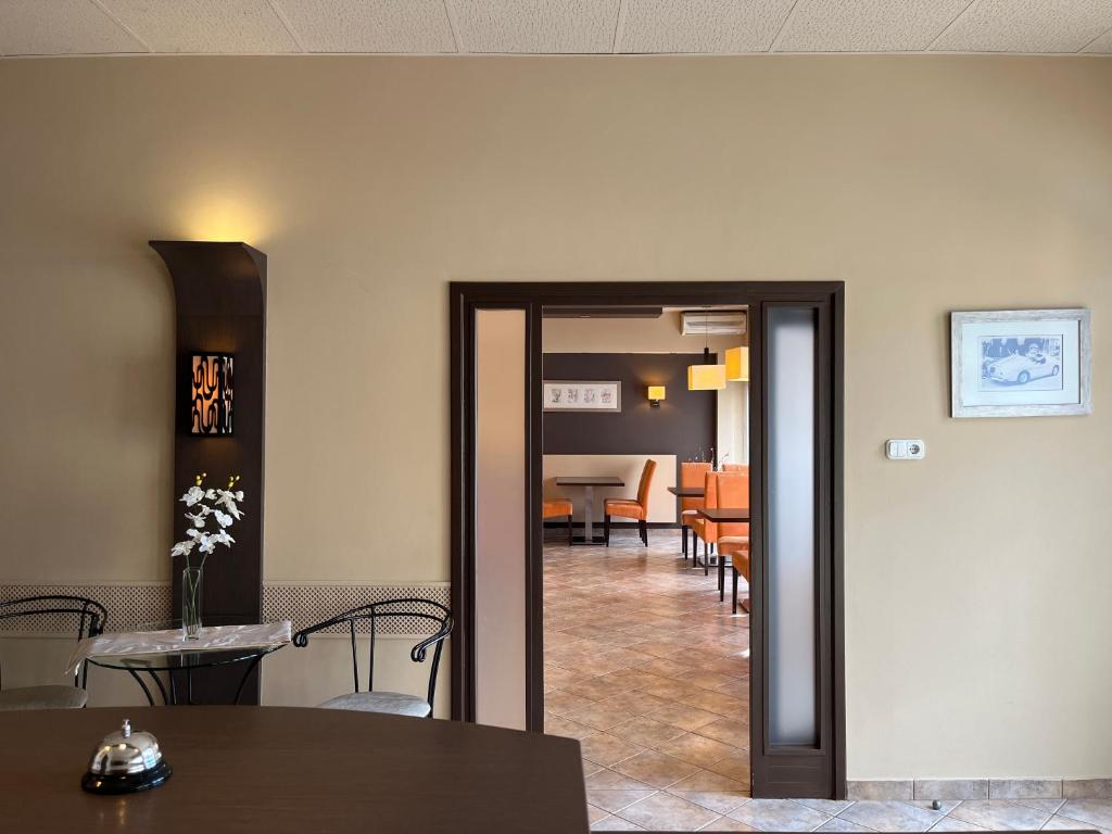 Food and beverages, Alfa Hotel in Gyor