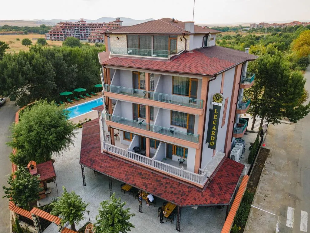 Lecardo Hotel, Hotel in Aheloy
