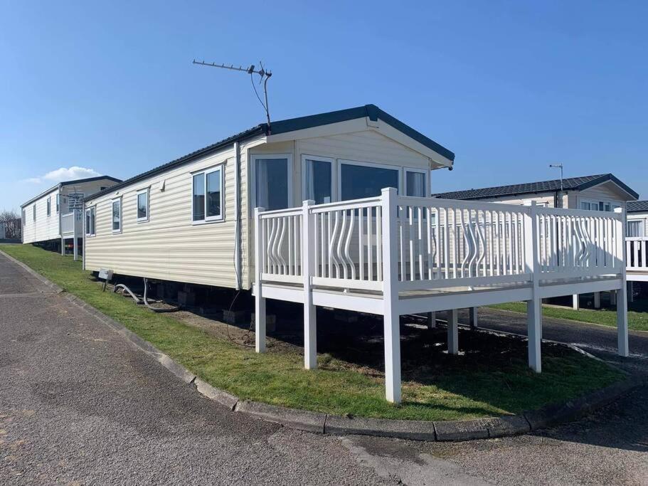 Crimdon dene bay view holiday home NO SMOKING NO PETS, Durham