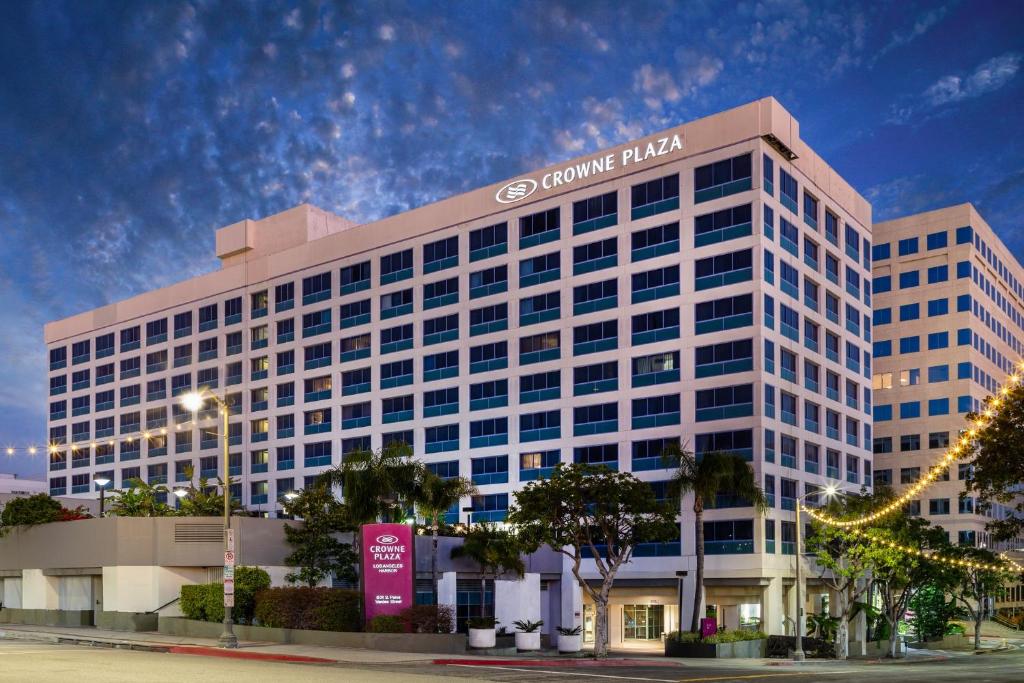 Exterior view, Crowne Plaza Hotel Los Angeles Harbor By IHG in Los Angeles (CA)