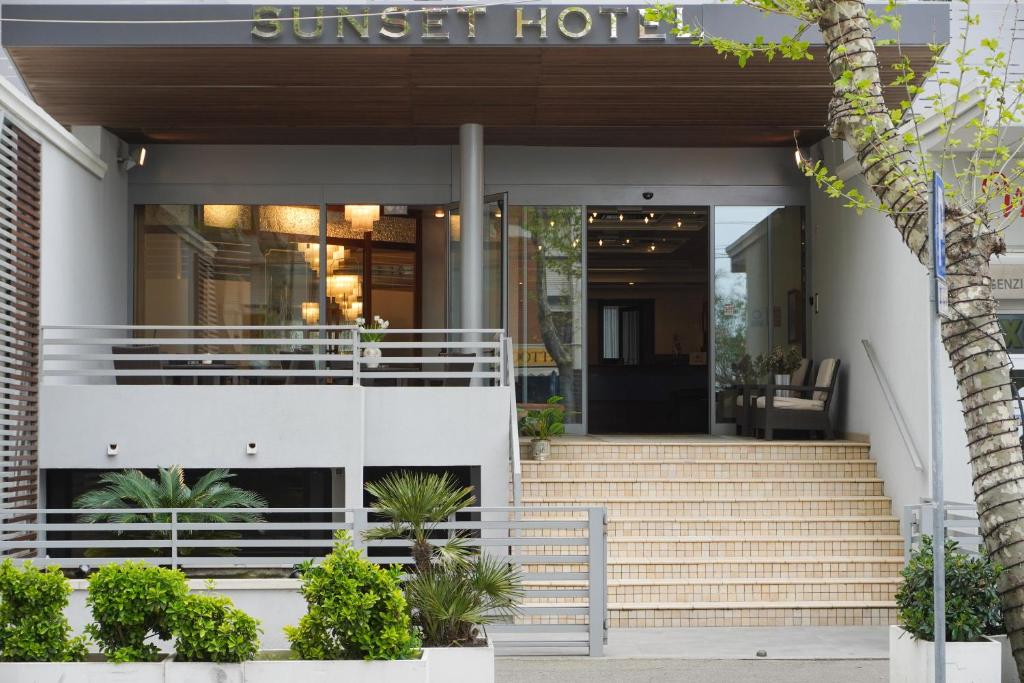 Hotel Sunset - 4