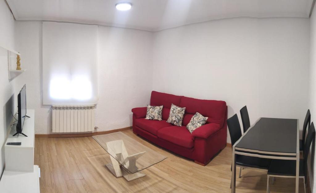 Amplio apartamento con 2 baños - 1