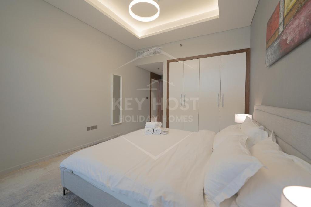 KeyHost - Regent Court JVC - KG20 photo
