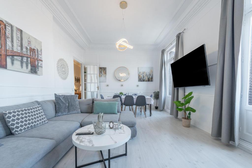 PENTHOUSE deluxe GRANVIA, by MONARO - 3