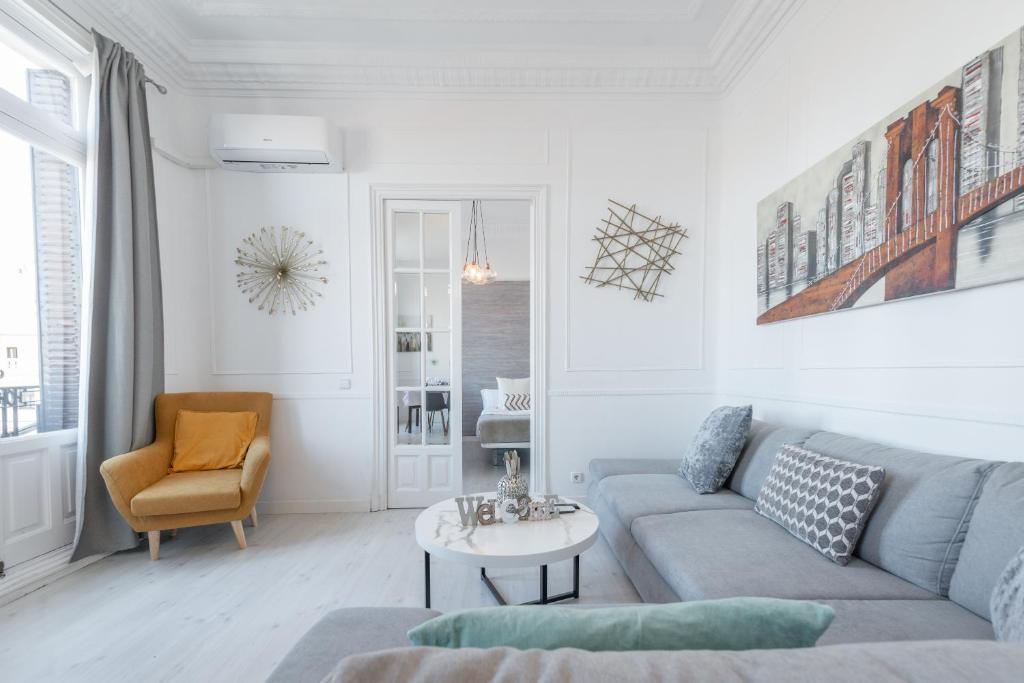 PENTHOUSE deluxe GRANVIA, by MONARO photo