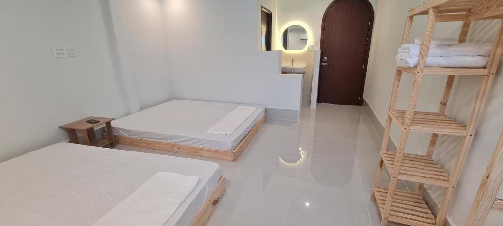 Grandma&#8217;s House 2