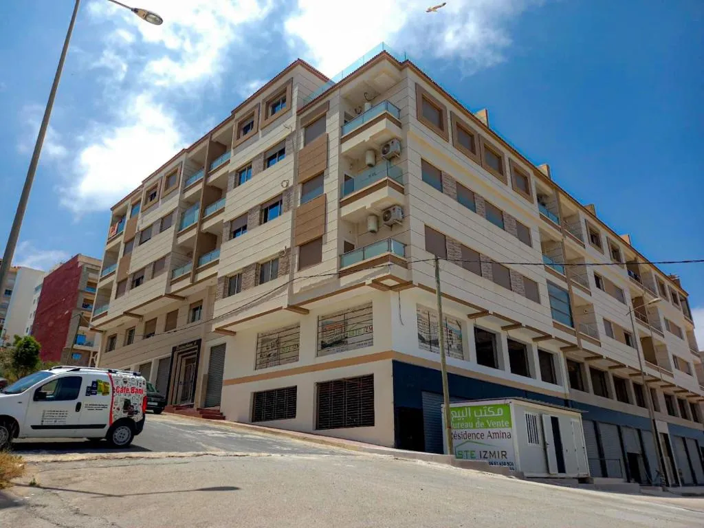 Apartment Familiale Al-Hoceima, Vue sur mer, hotel in Bâdes