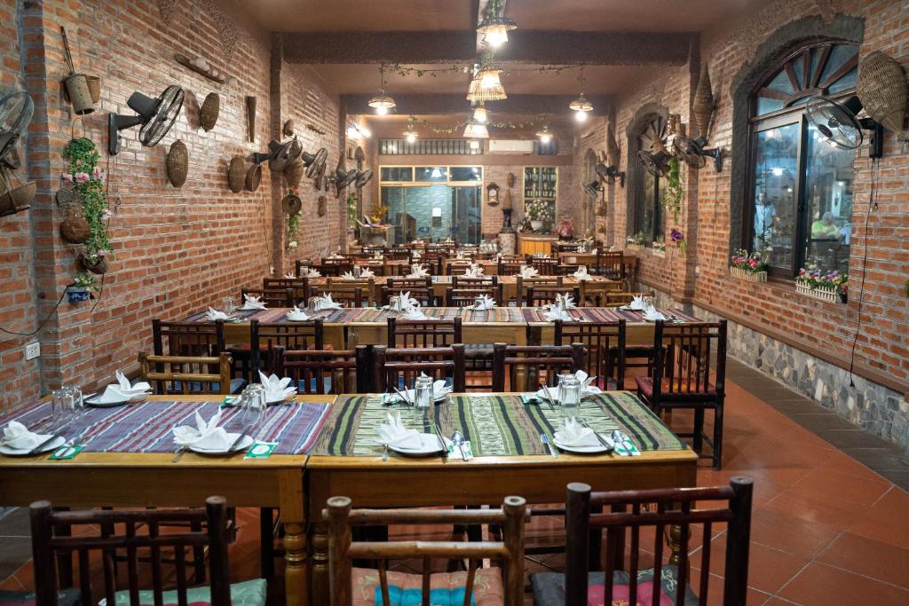 CAMELLIA ECO HOME &TRÀ MY RESTAURANT