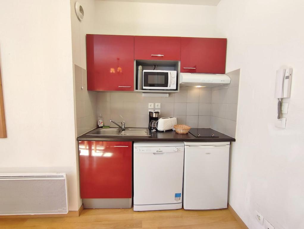 Frimousse, Studio, wifi, centre Luchon, casier à skis, ascenseur, 4 personnes - 3