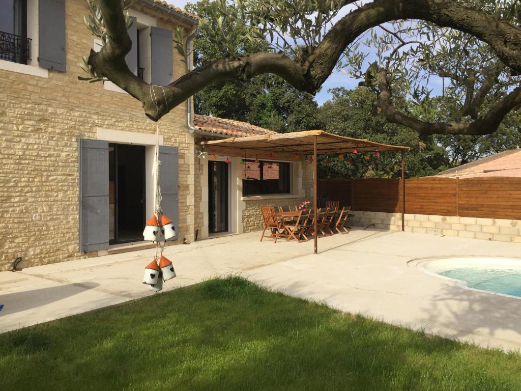 Provençal bastide in Uzès - 2