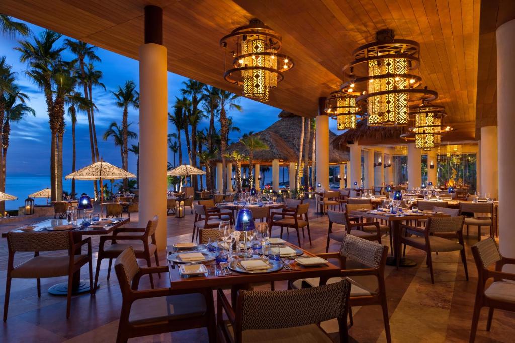 Restaurant, One and Only Palmilla Resort in San Jose Del Cabo