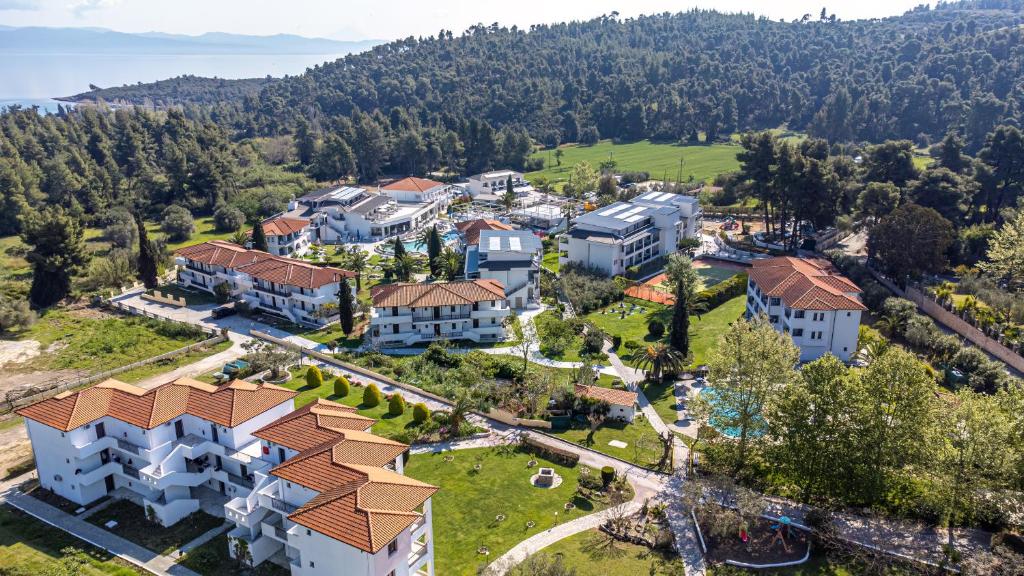 Chrousso Village — Hotel in Chalkidiki