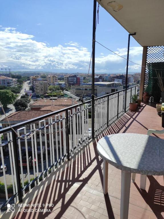 Red's Home Apartment, Termoli