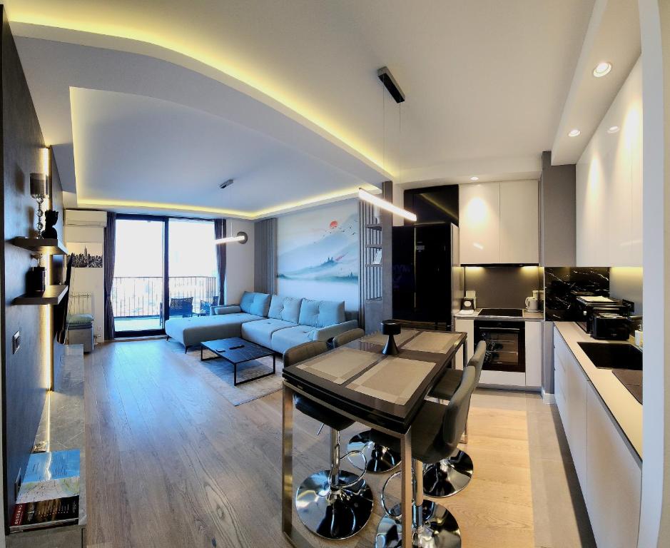 Belgrade Waterfront 16th fl Lux Apt. w/ City view - 2