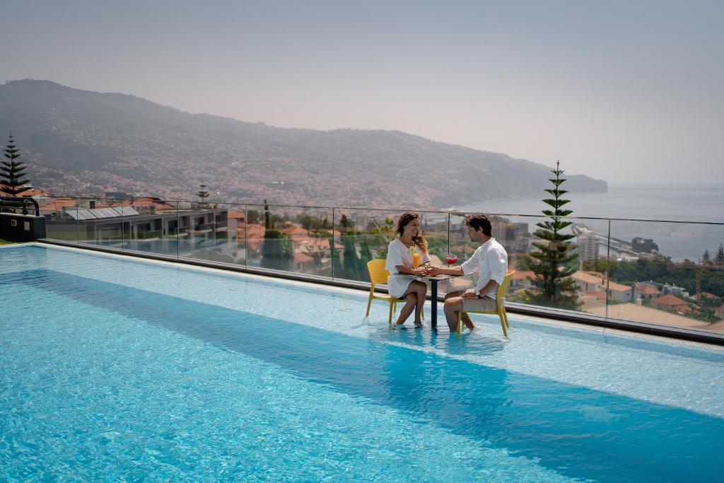 Madeira Panorâmico Hotel — Swimming pool in Funchal, Madeira