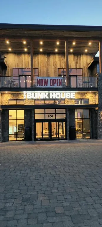 Bunk House, hotel in Madras