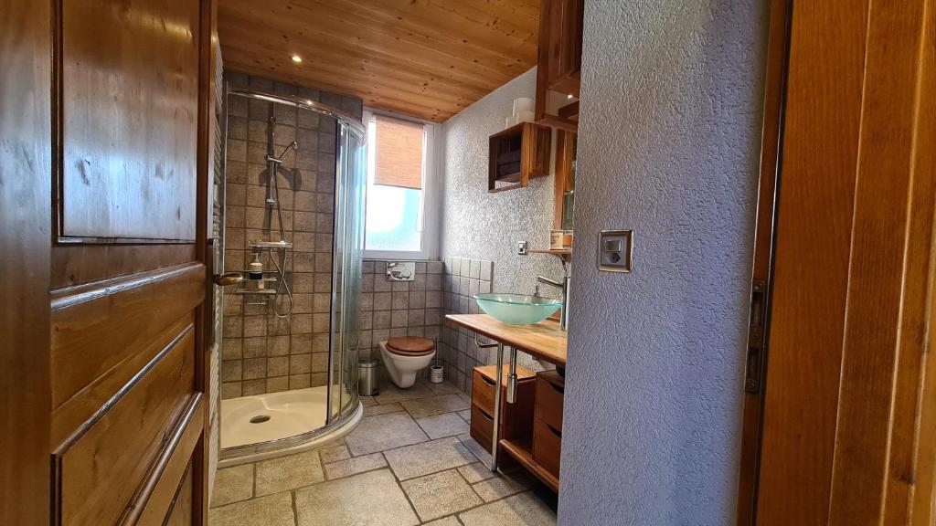 Chez Pewee, beau duplex en ville, parc privé - 5