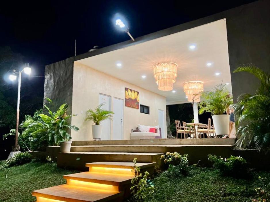 Quinta YaaxBe, Homún