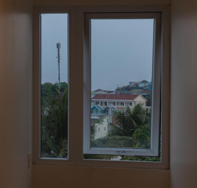 Cliff Hotel Nha Trang photo
