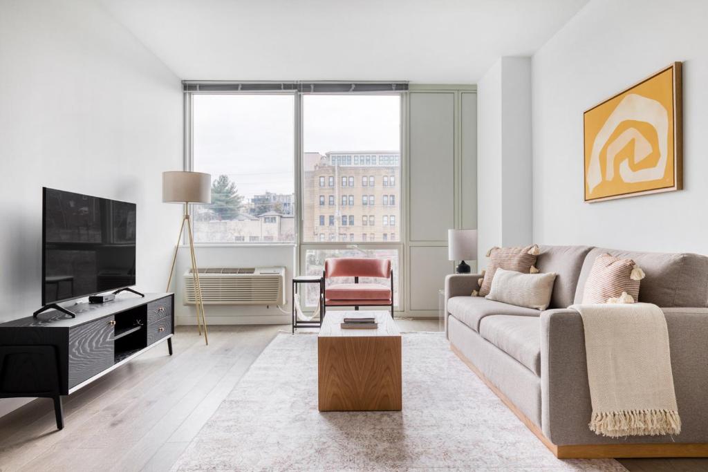 Hoboken 1BR w Doorman Gym WD nr shuttle NYC-719