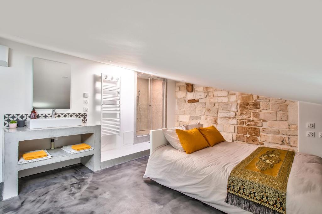 Artistic Loft Travel Experience - 4