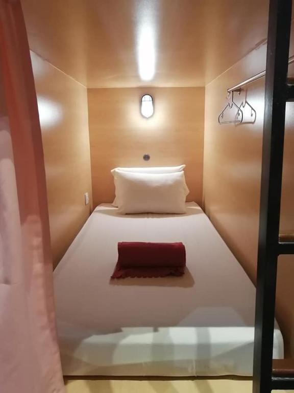 Skypod Hostel photo