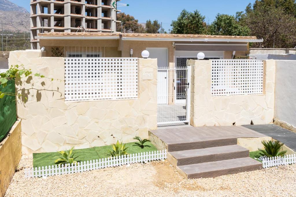 Apartamento ALMA con terreno privado y parking compartido - a 800m de Playa Poniente - 3