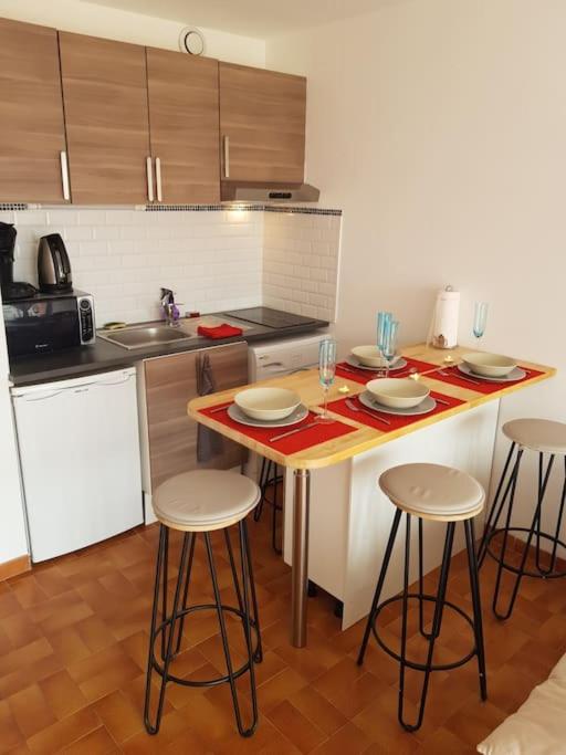Studio meublé climatisé centre port cap d'Agde - 1
