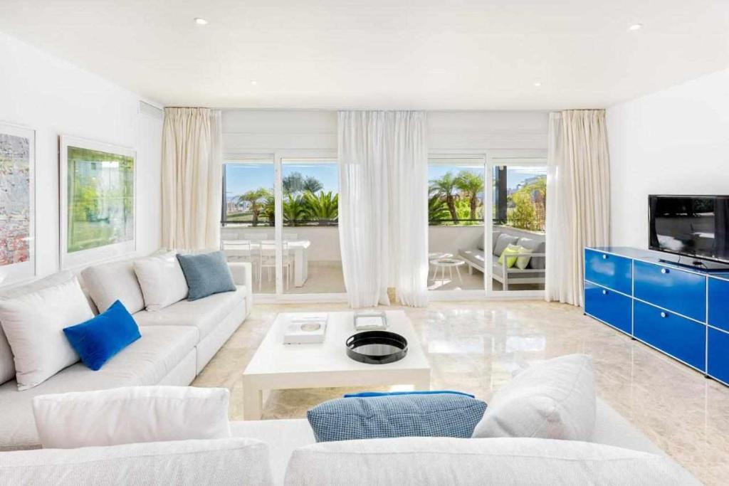 Marbella Golf y Beach Santa Clara By Houselogy — Hotel in Marbella