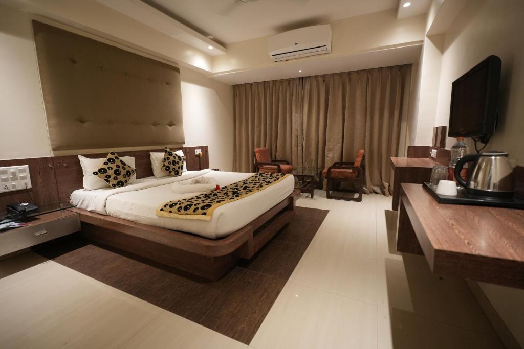 Hotel City Symphony photo