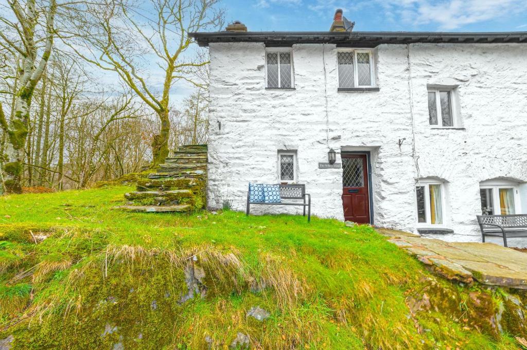 Potter's Wheel, by the lake, High Nibthwaite