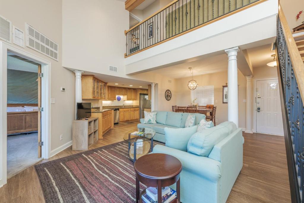 Forest Beach Villa 411, 2 Bedrooms, Sleeps 9, Tennis & Pool View photo