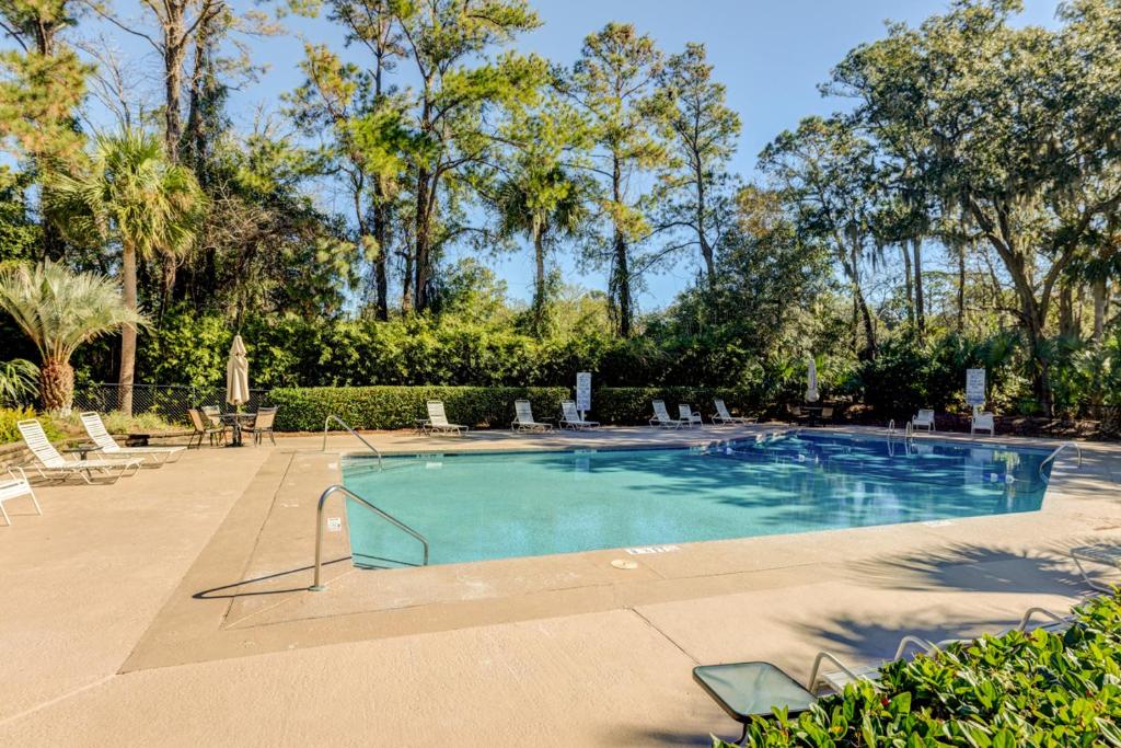 Forest Beach Villa 411, 2 Bedrooms, Sleeps 9, Tennis & Pool View photo