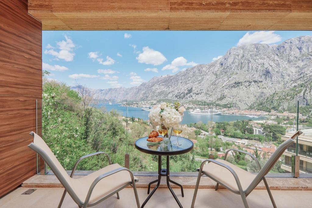 Huge Apartment with Stunning View and Sauna - 5