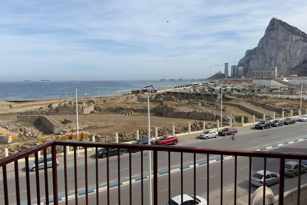 Primera línea de playa y Gibraltar a 5 minutos, La Línea de la Concepción