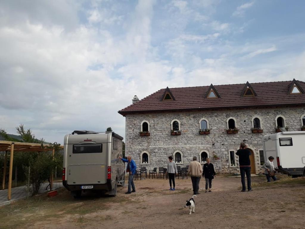 Bujtina Gjana photo