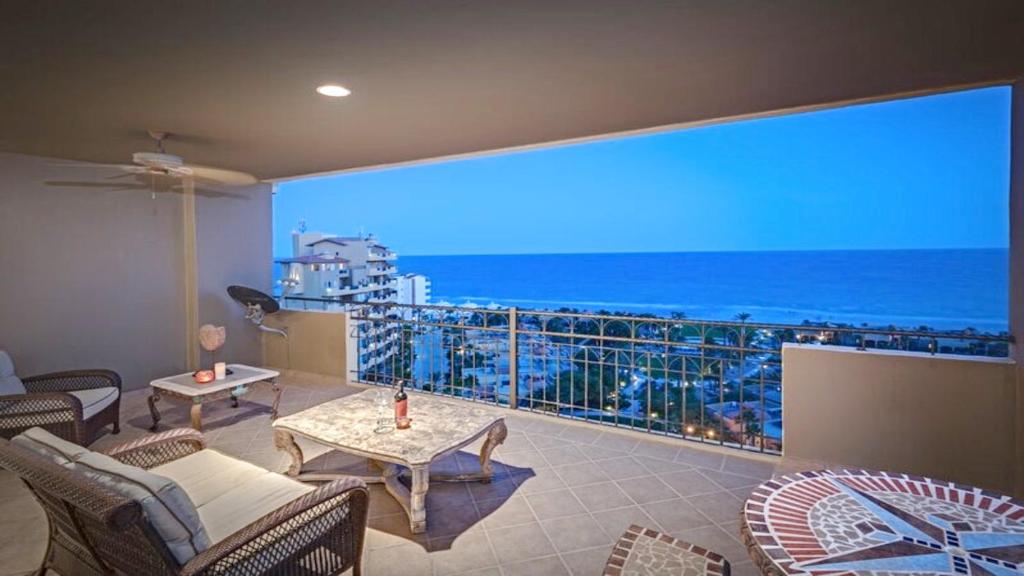 Luxury Condo Bella Sirena 805 C , Sandy Beach - 1