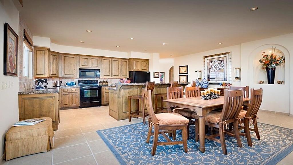 Luxury Condo Bella Sirena 805 C , Sandy Beach - 4