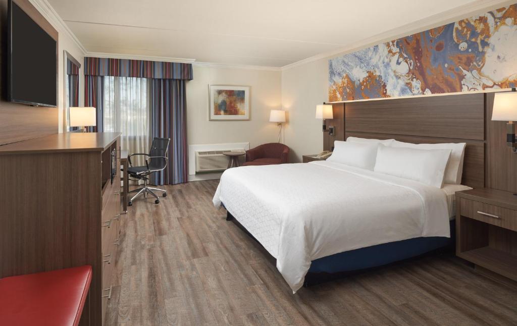 Holiday Inn Executive Center Columbia Mall photo