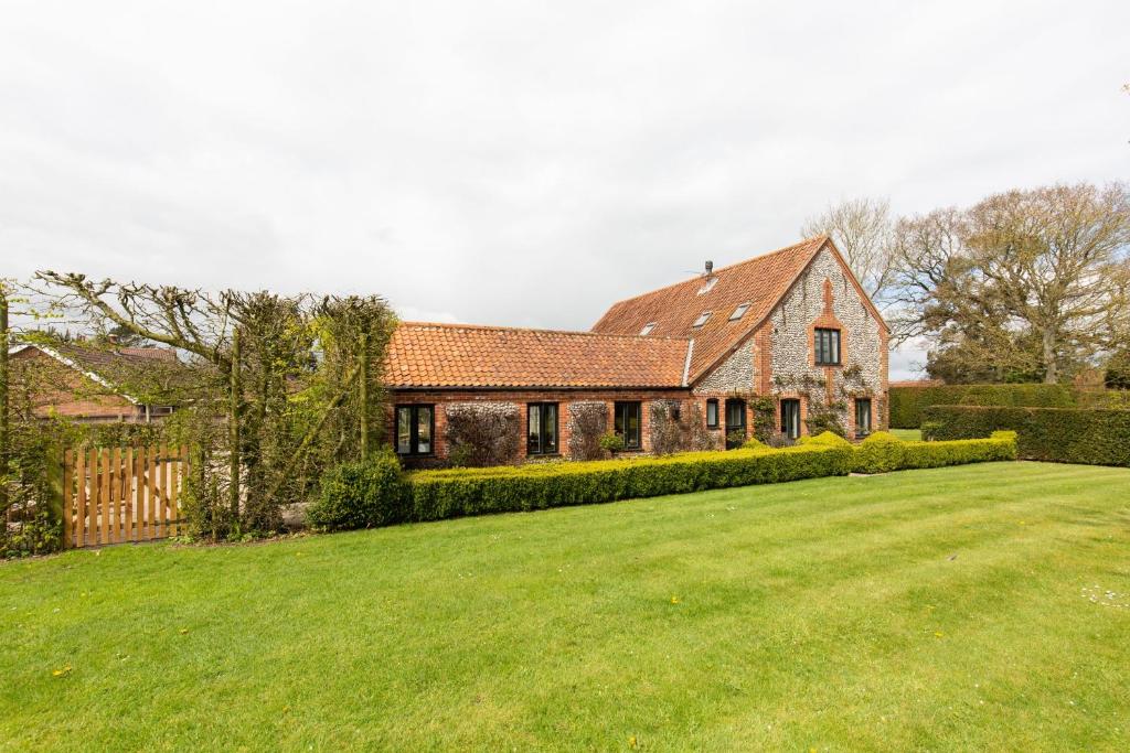 Williams Barn, West Beckham