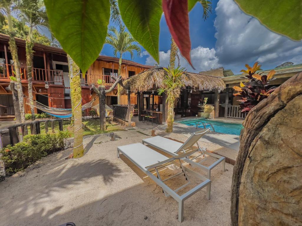 Poshtel Arenal — Hotel in La Fortuna
