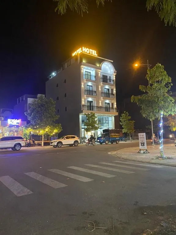 KHÁCH SẠN Biển Xanh, hotel in Kinh Dinh