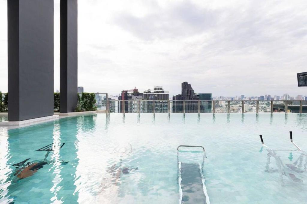 4-mrt rame9 400m-Infinity pool/gym/shopping mall, Ban Nong Ta Si