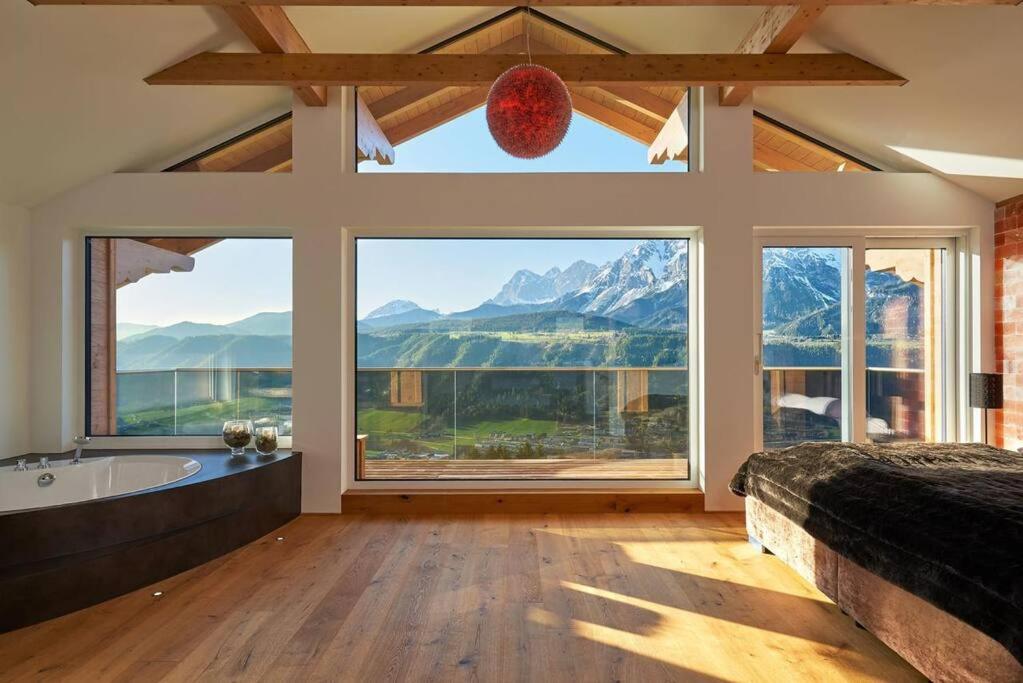 Luxury Panorama Chalet Schladming - 4