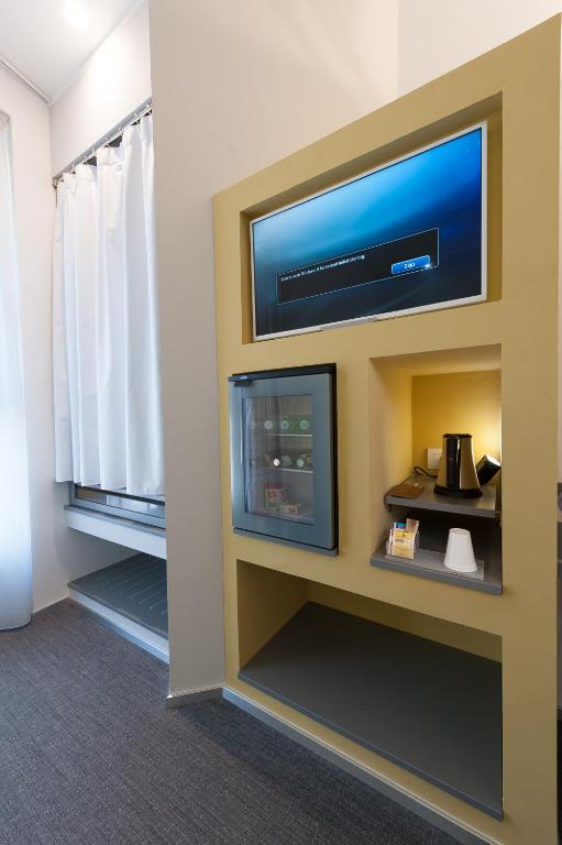 Executive Inn Boutique Hotel - 4