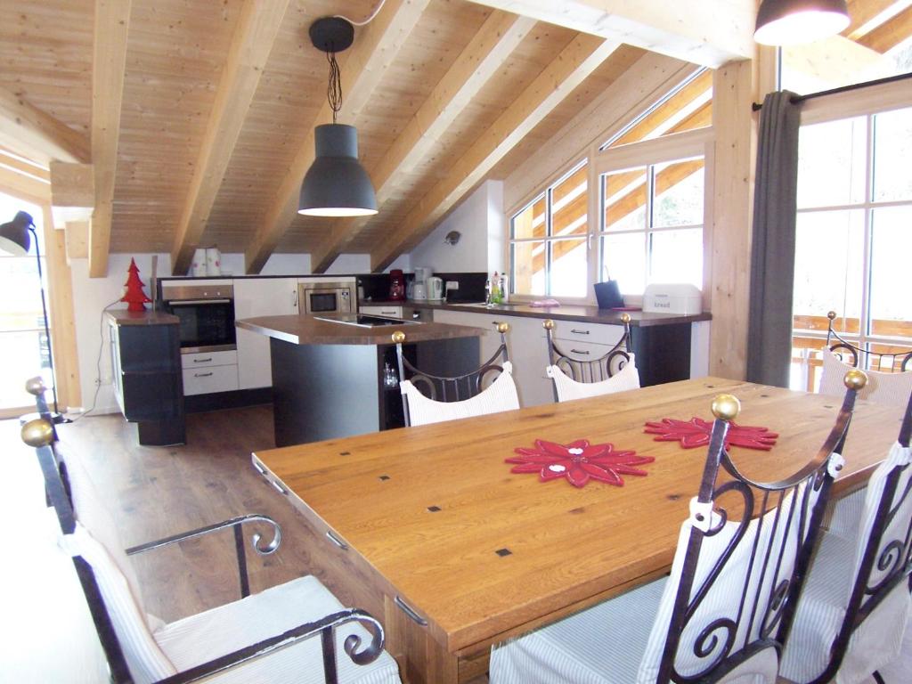 Ferienwohnung Rustica mit 8 Sommer Bergbahnen kostenlos photo