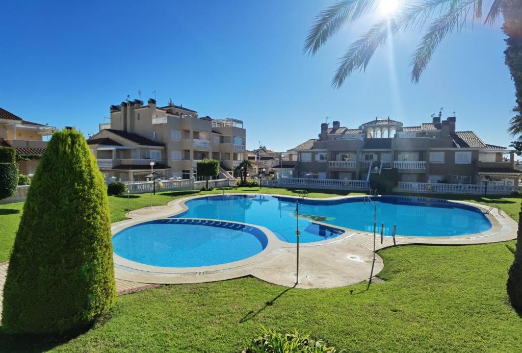 Apartament z dużym tarasem na pięknym osiedlu, Orihuela