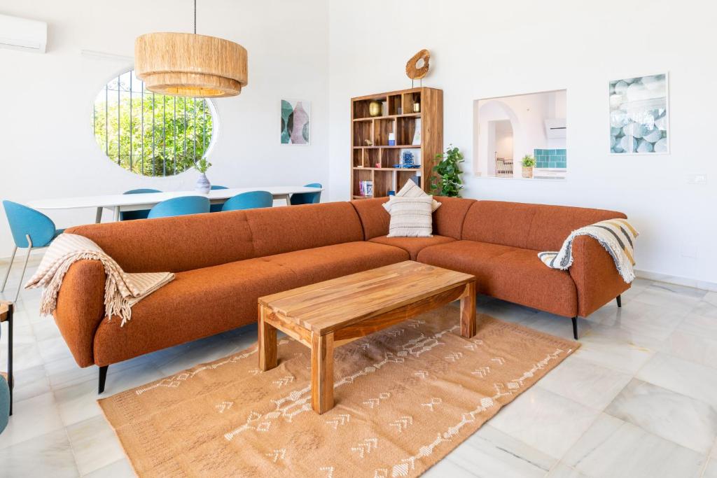 Villa Cabopino - Golfside Villa with Spectacular Ocean Views - 4