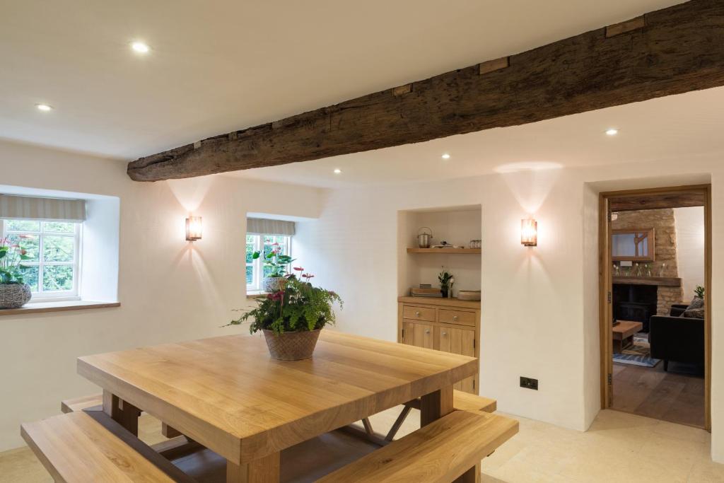 The Royal Oak Tetbury photo 4