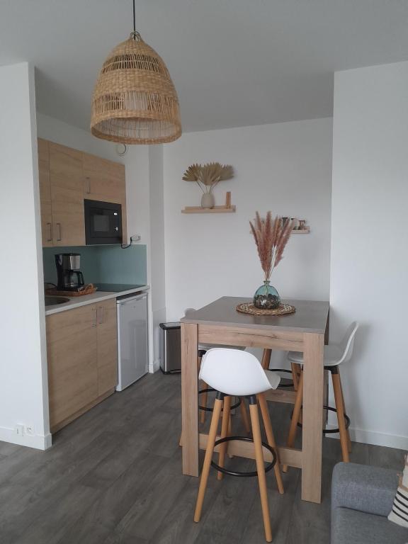 Appartement T2 avec balcon refait à neuf - 3